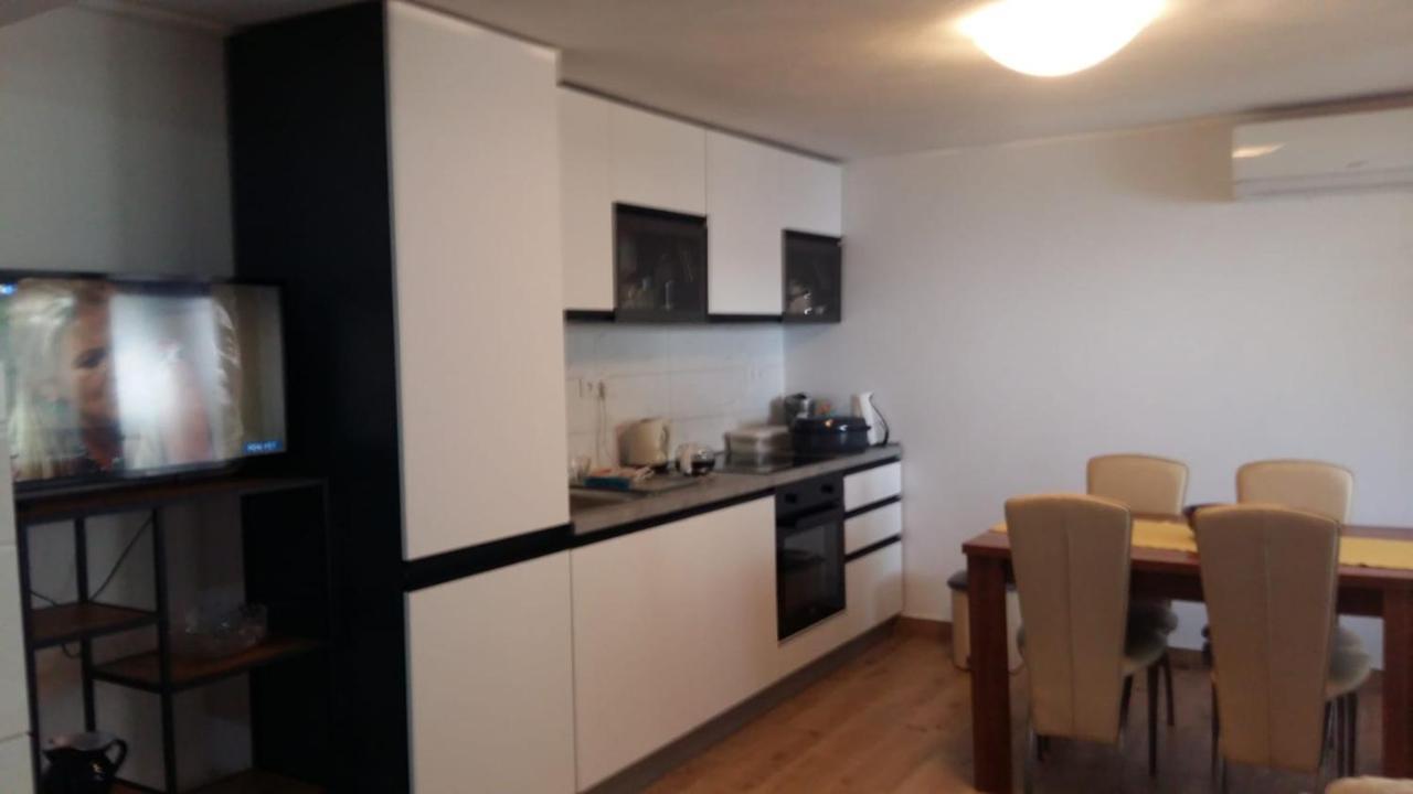 Apartmani Gojevic Vodice Exterior foto
